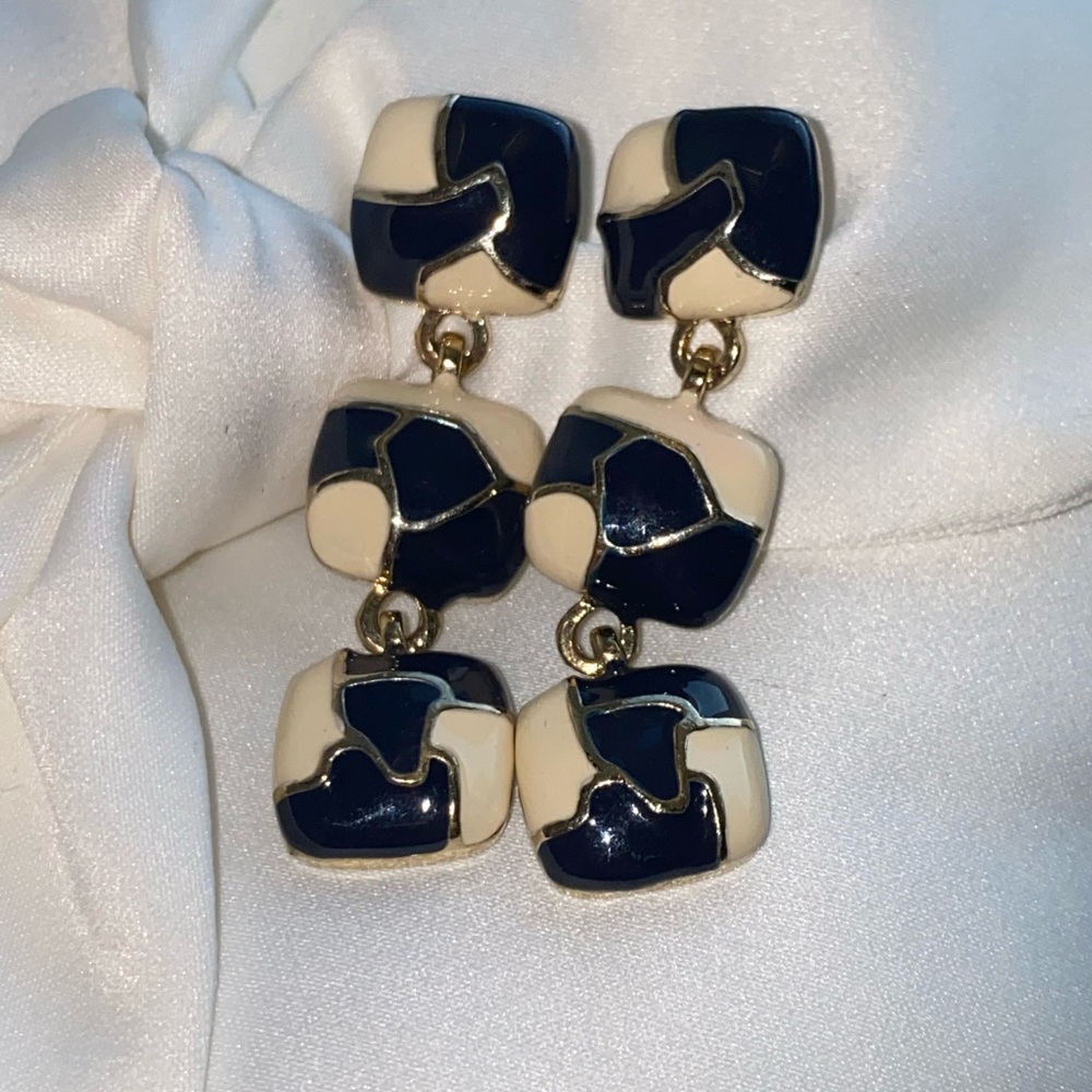 Vintage White & Black Enamel Long Dangle Drop Earrings